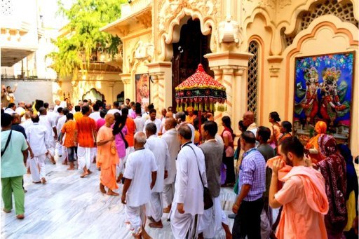 इसकॉन मंदिर वृंदावन समय