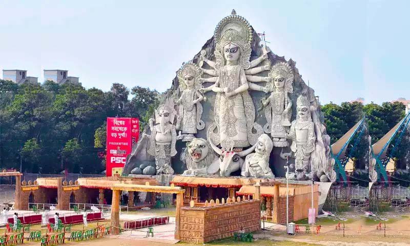 Deshapriya Park Durga Puja pandal in Kolkata