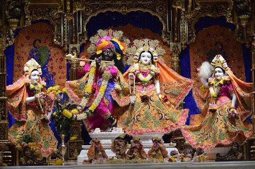 iskcon temple vrindavan photos